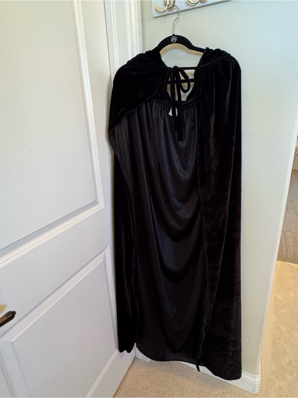 Black Velvet Hooded Full Length Cape Cloak Satin Lined Gothic Costume M